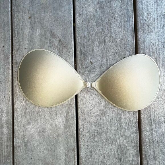 5/$20 Arbun sticky boobs Size DD - Picture 3 of 4